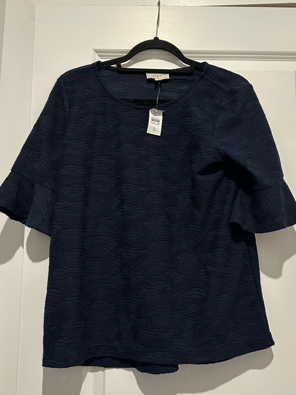 NWT LOFT Navy Textured Short-Sleeve Top with Ruffle Sleeves